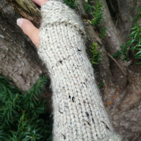 Medieval Outlander Style Handmade Fingerless Knit Gloves Arm Warmer Wool… - Picture 5 of 9